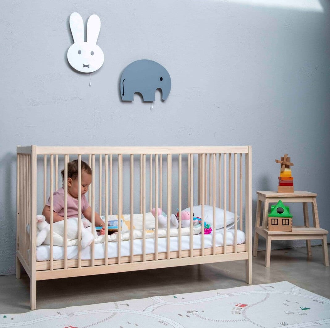 bed wooden children's