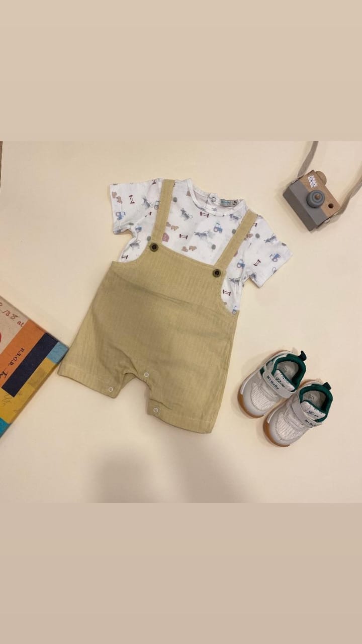 Children's clothing