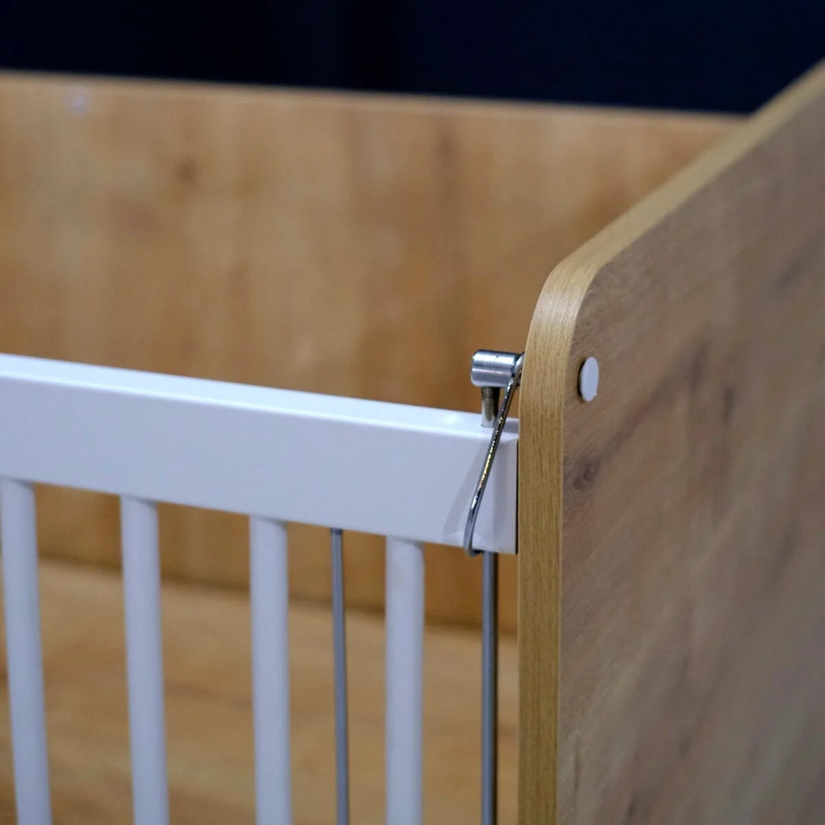 BabyWhen 1091 Wooden Rocking Mother Side Crib with wheels 120 X60