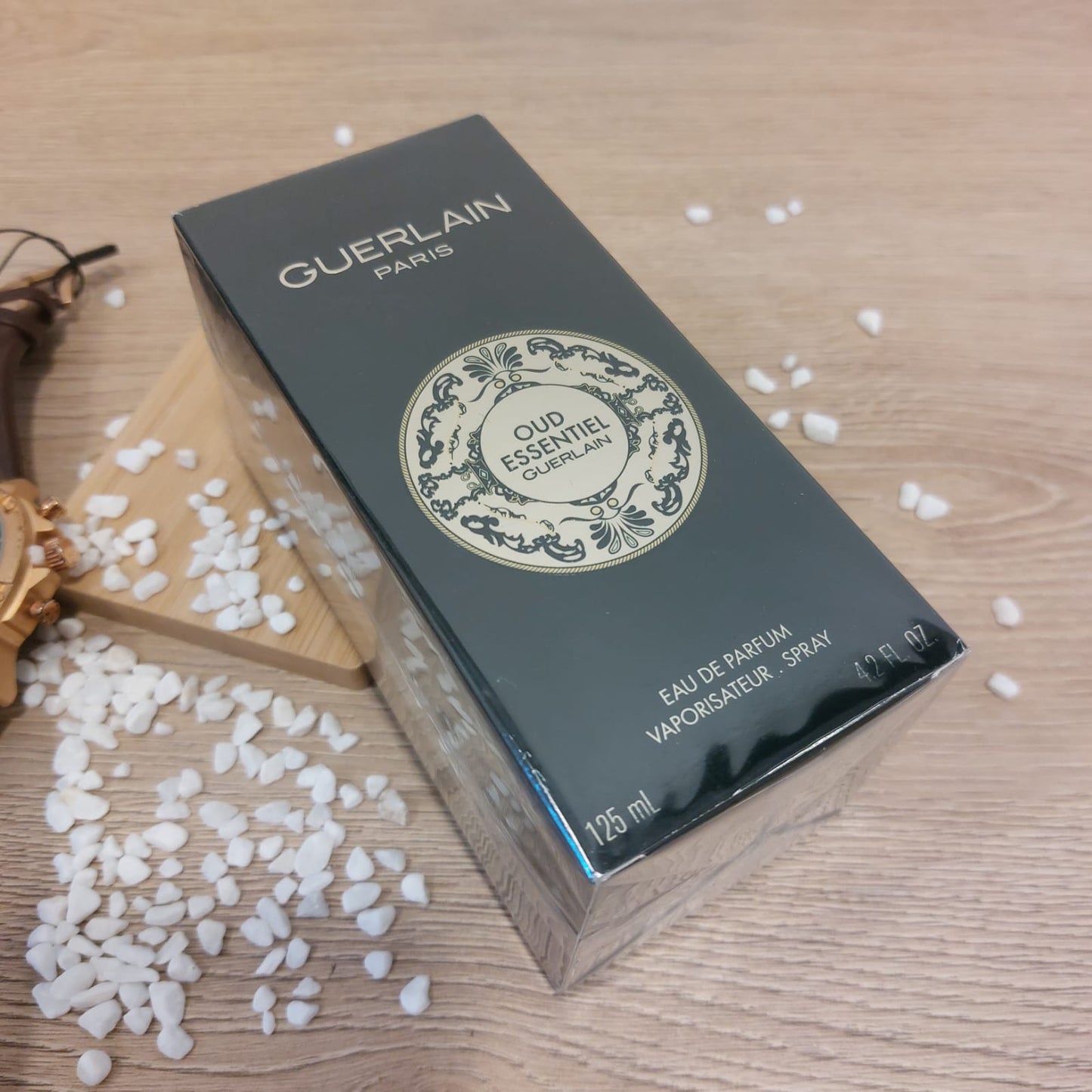 Perfume Guerlain Paris Oud Essentiel Guerlain